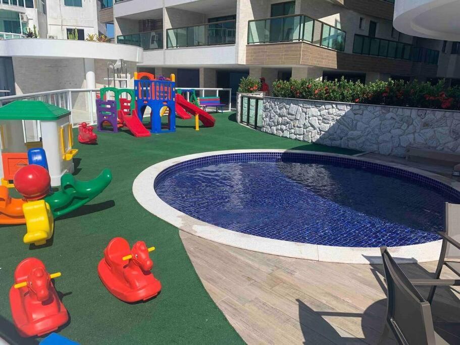 Apartamento de frente praia dos anjos com 3 suítes