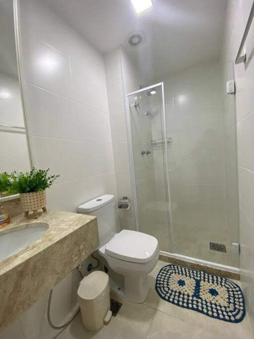 Apartamento de frente praia dos anjos com 3 suítes