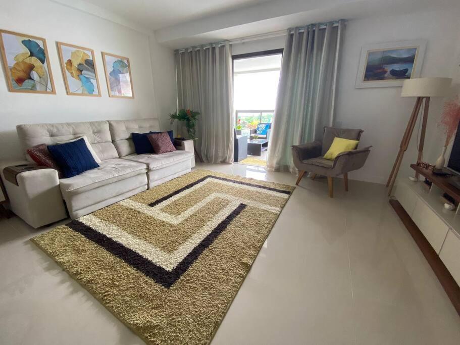 Apartamento de frente praia dos anjos com 3 suítes