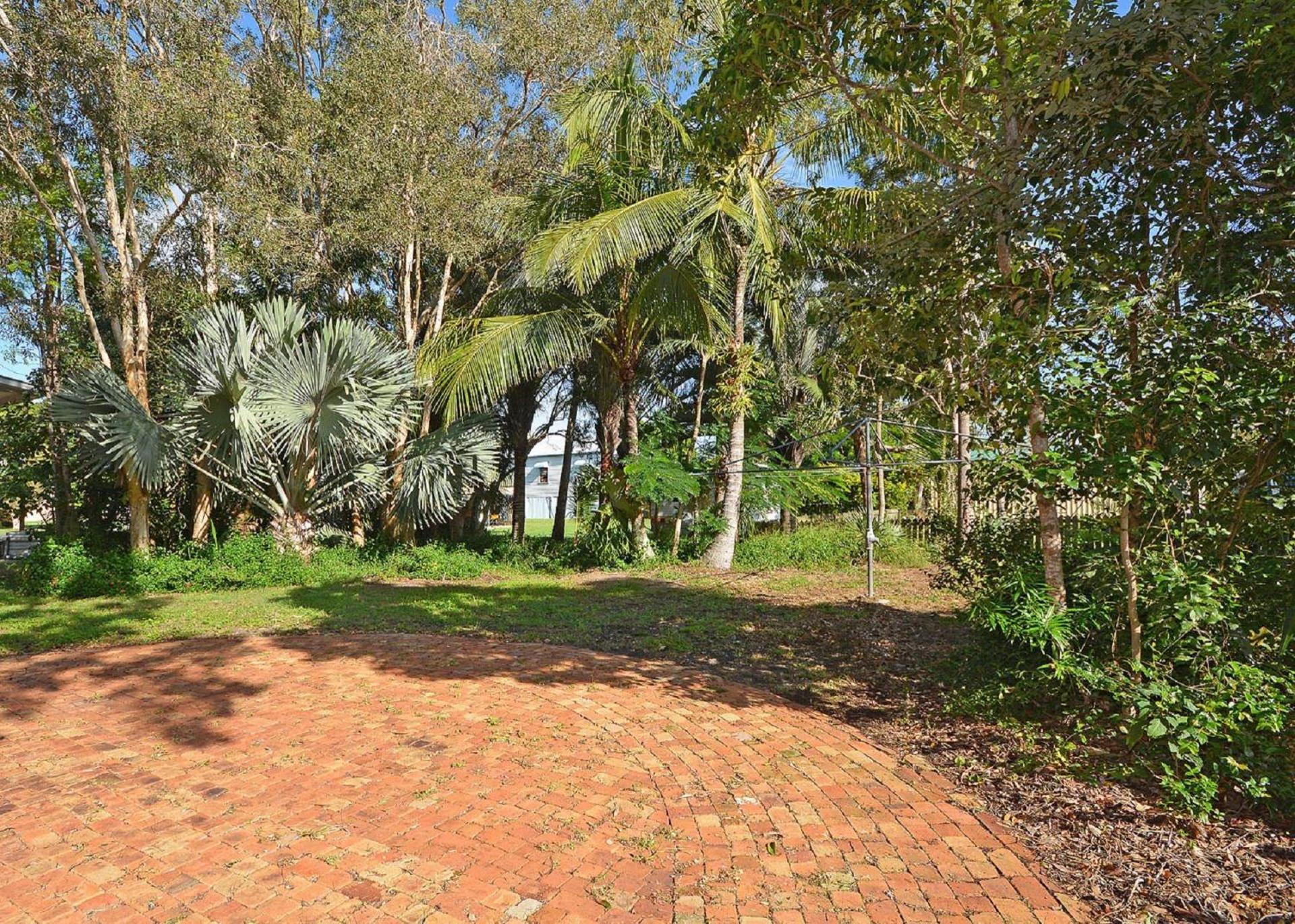 A Yearenda - Water Views -3BR - Steps to the Beach