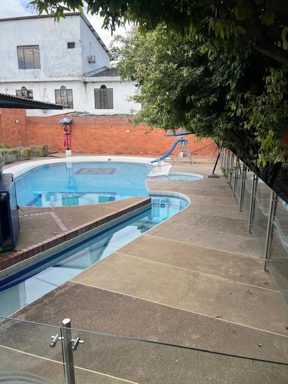 Condominio casa club balkanes Espinal