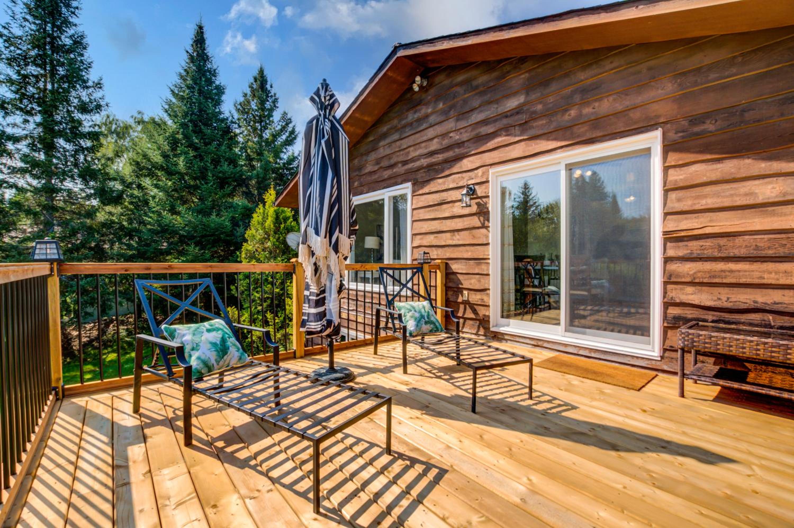 Riverfront Cottage Retreat
