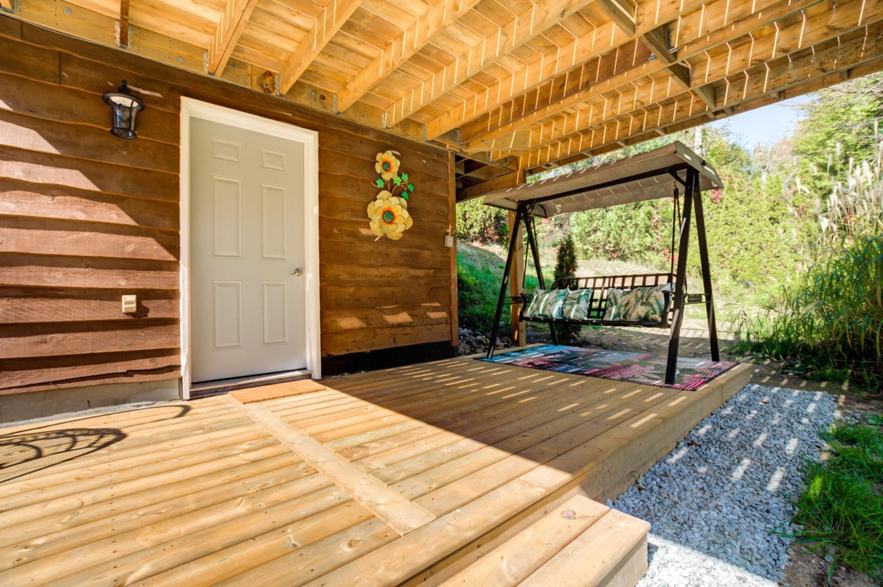 Riverfront Cottage Retreat