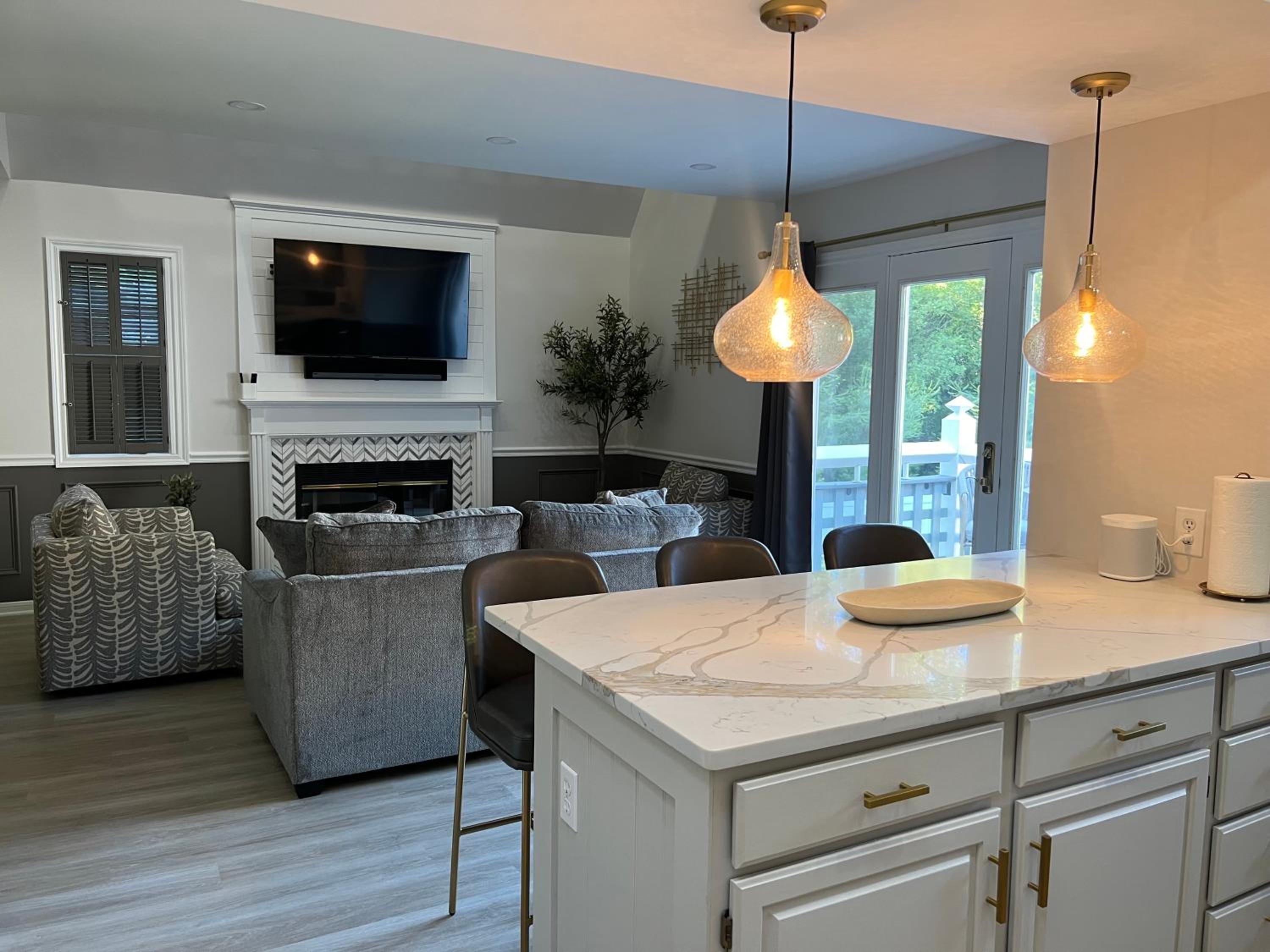 Newly Renovated Loft Villa at Norwich Spa with amenities, 3 minutes to Mohegan view 5