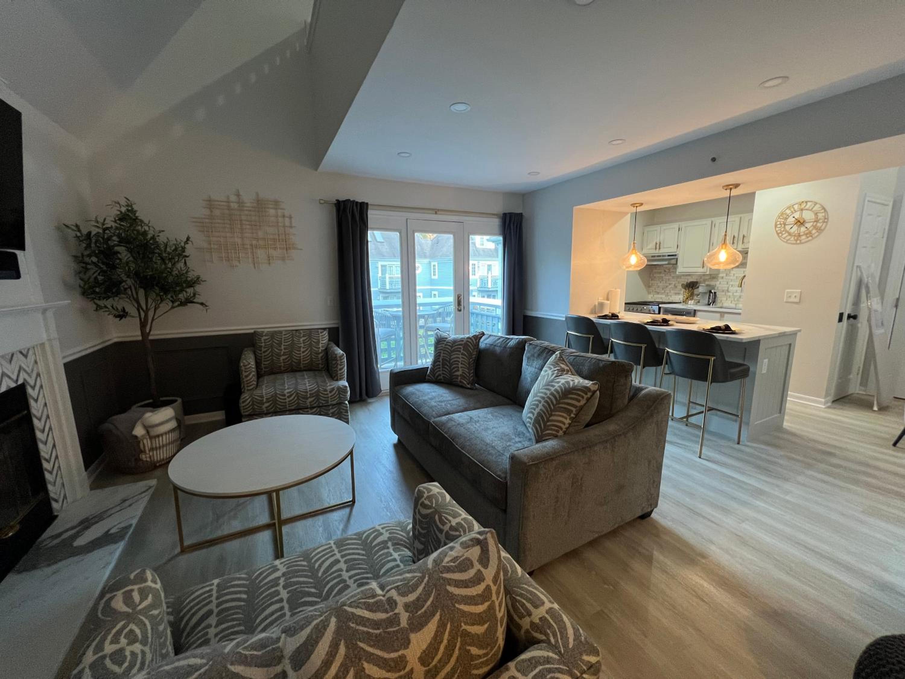 Newly Renovated Loft Villa at Norwich Spa with amenities, 3 minutes to Mohegan view 3