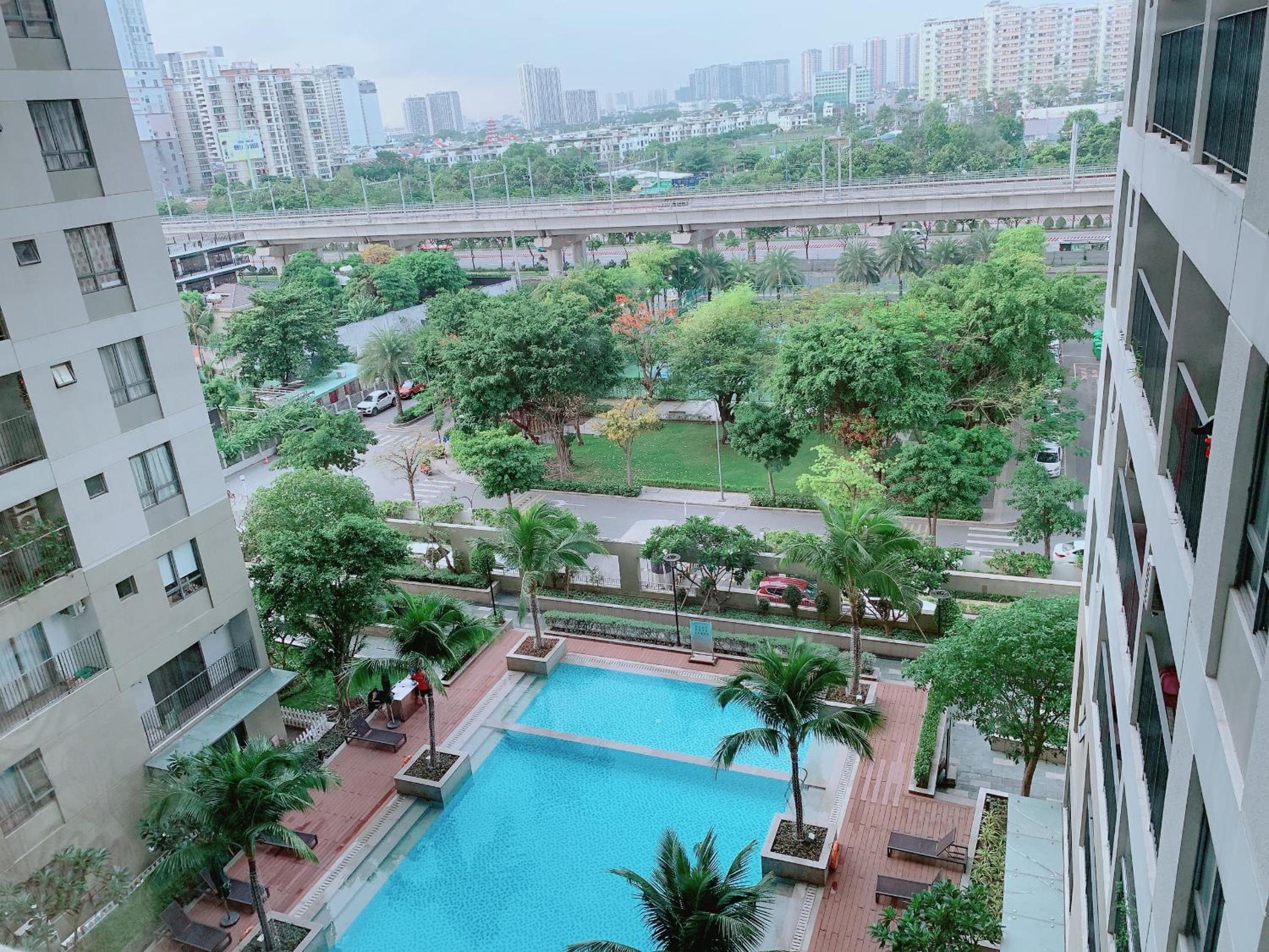 Masteri Thao Dien Comfy Apartment #Nice Balcony #Opening View