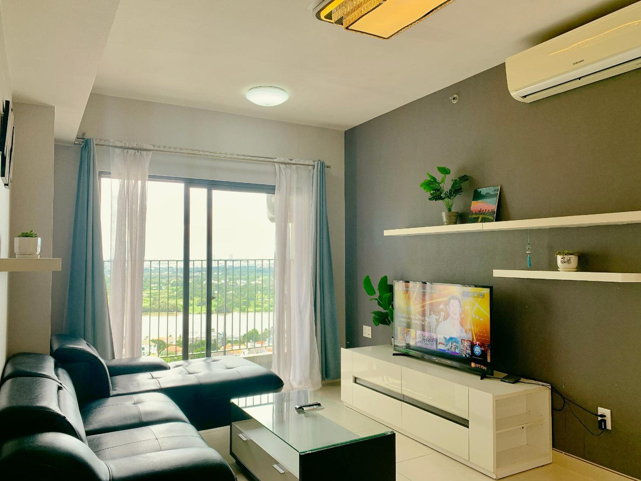 Masteri Thao Dien Comfy Apartment #Nice Balcony #Opening View