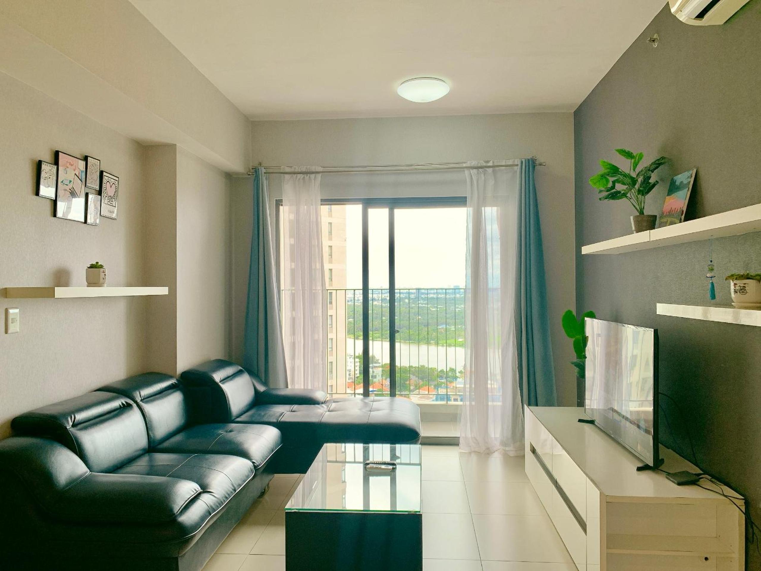 Masteri Thao Dien Comfy Apartment #Nice Balcony #Opening View