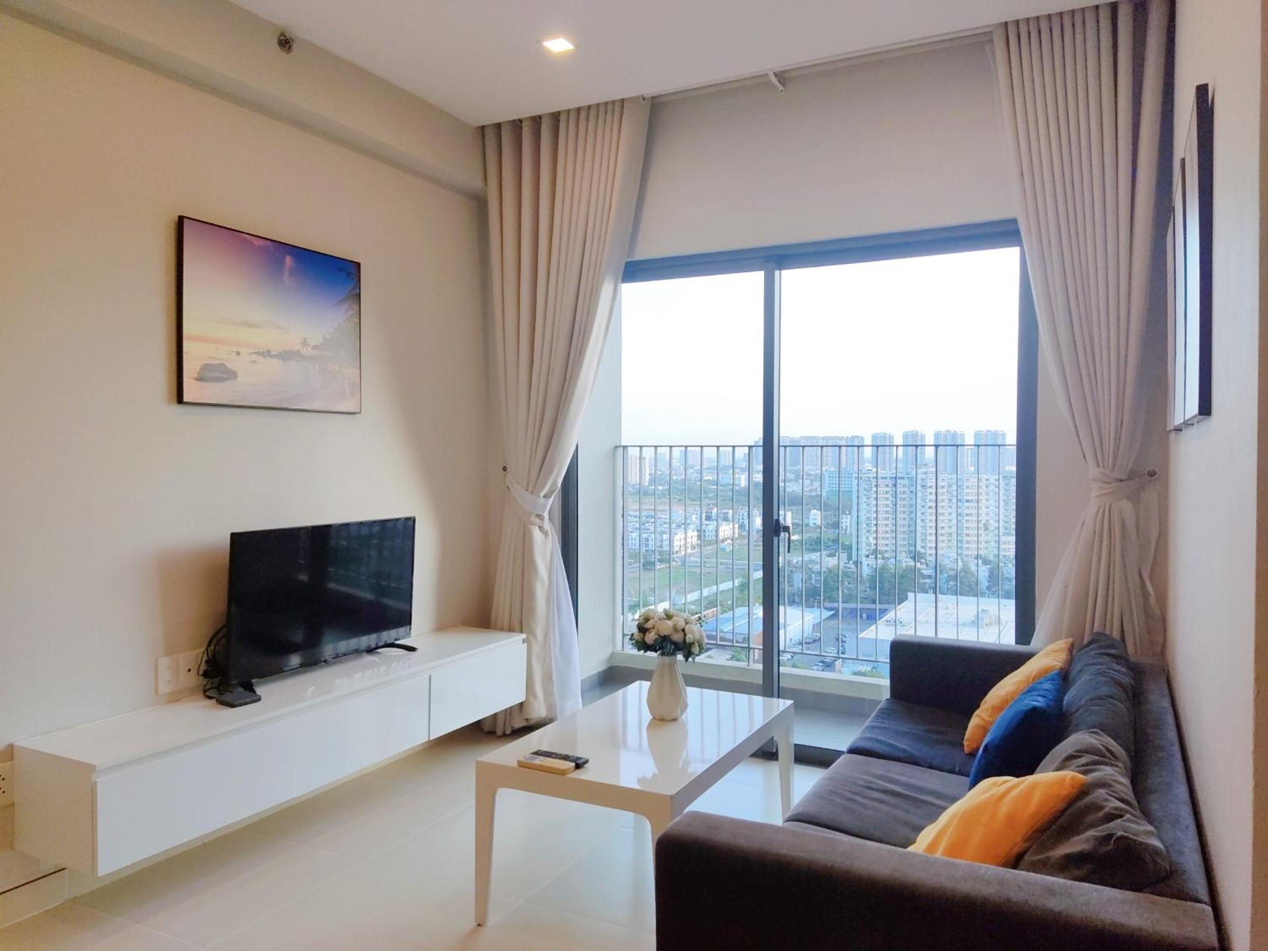 Masteri Thao Dien Comfy Apartment #Nice Balcony #Opening View