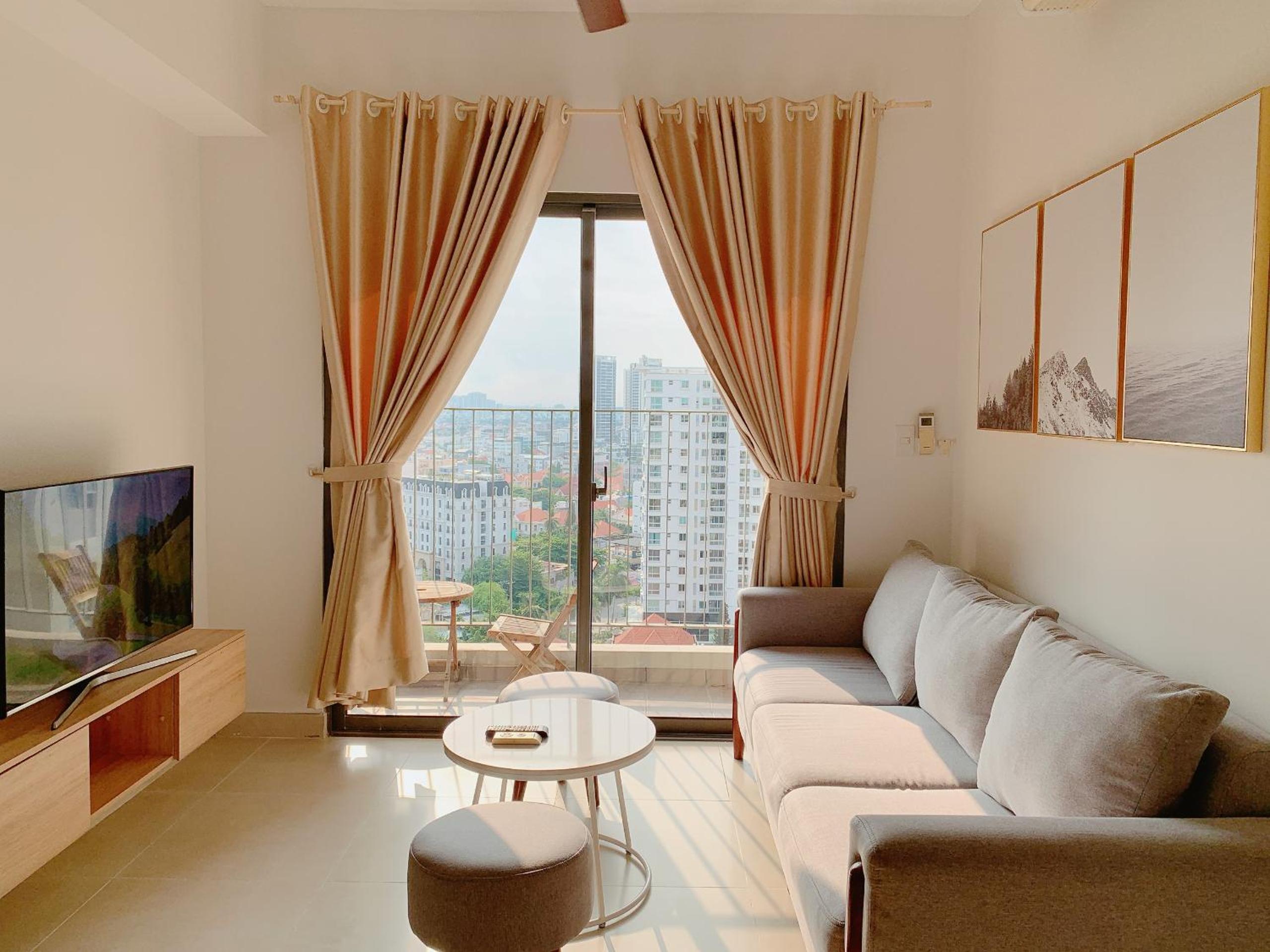 Masteri Thao Dien Comfy Apartment #Nice Balcony #Opening View