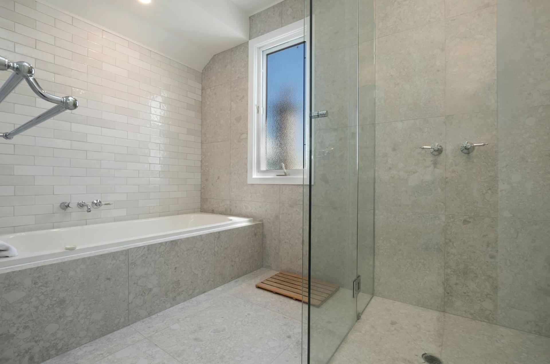 Riverend Regent