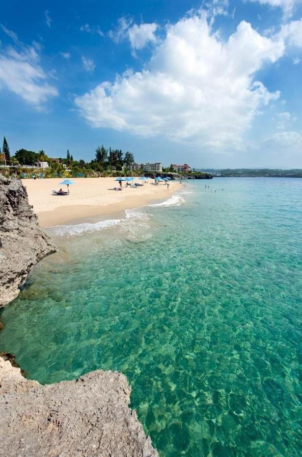 Apartamento completo con piscina en condominio cerca de Playa Alicia Sosua