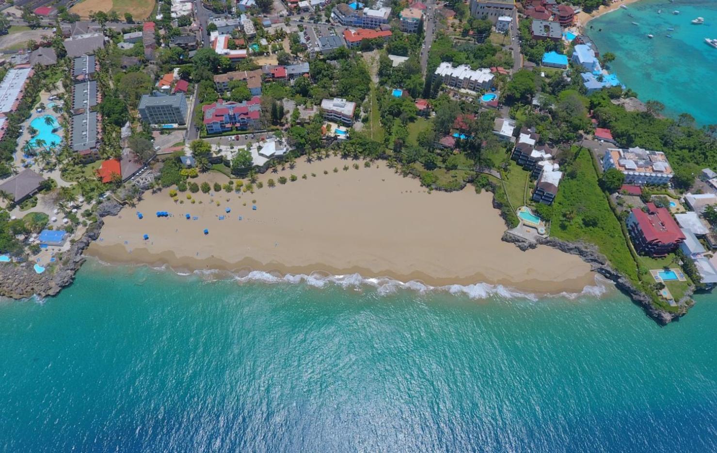 Apartamento completo con piscina en condominio cerca de Playa Alicia Sosua
