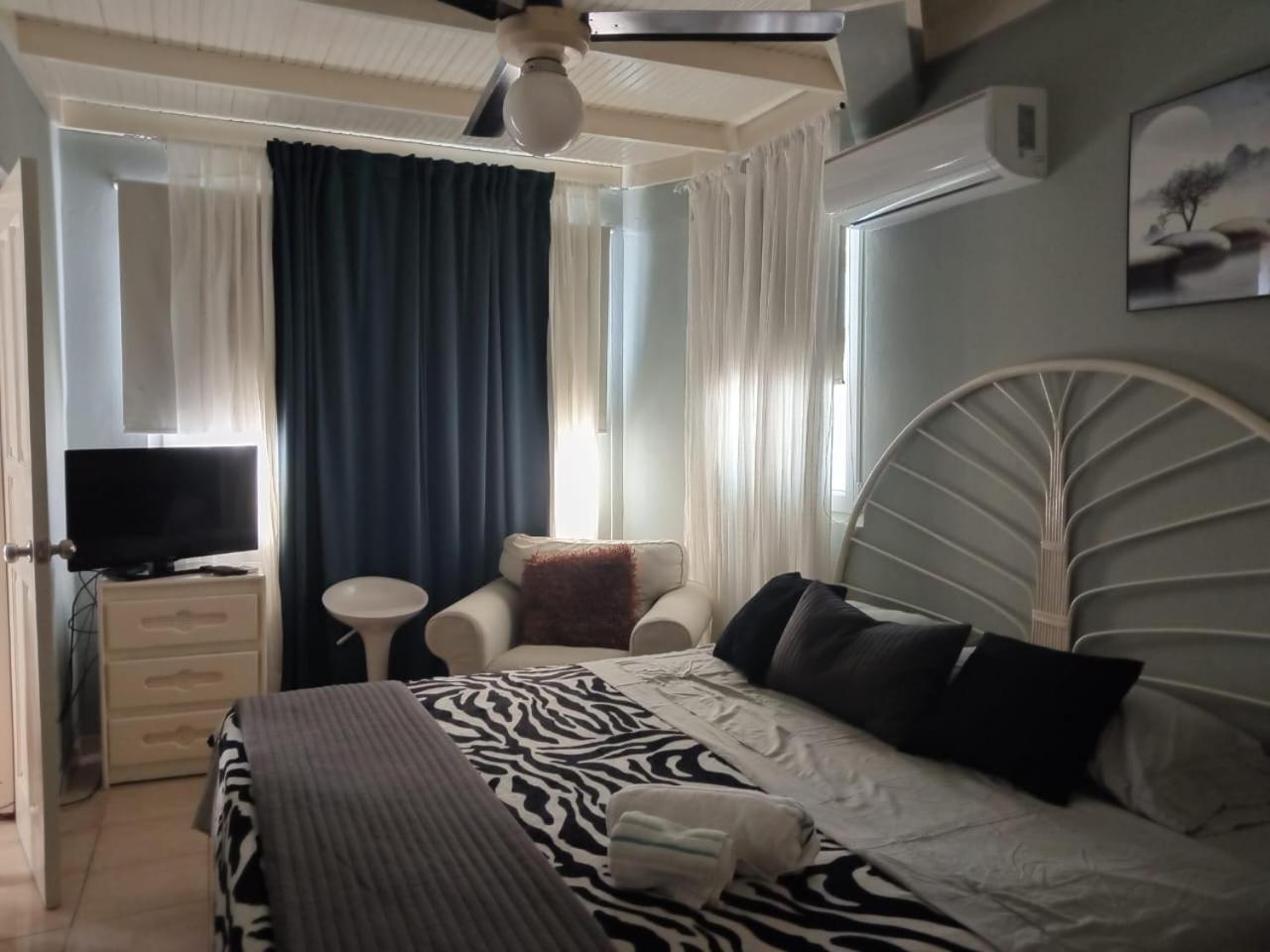 Apartamento completo con piscina en condominio cerca de Playa Alicia Sosua