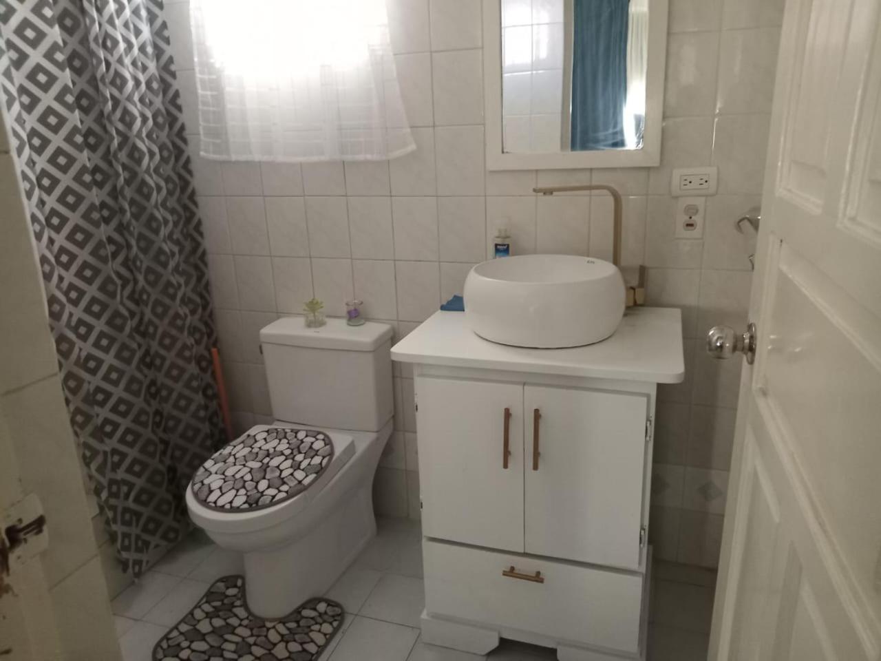 Apartamento completo con piscina en condominio cerca de Playa Alicia Sosua