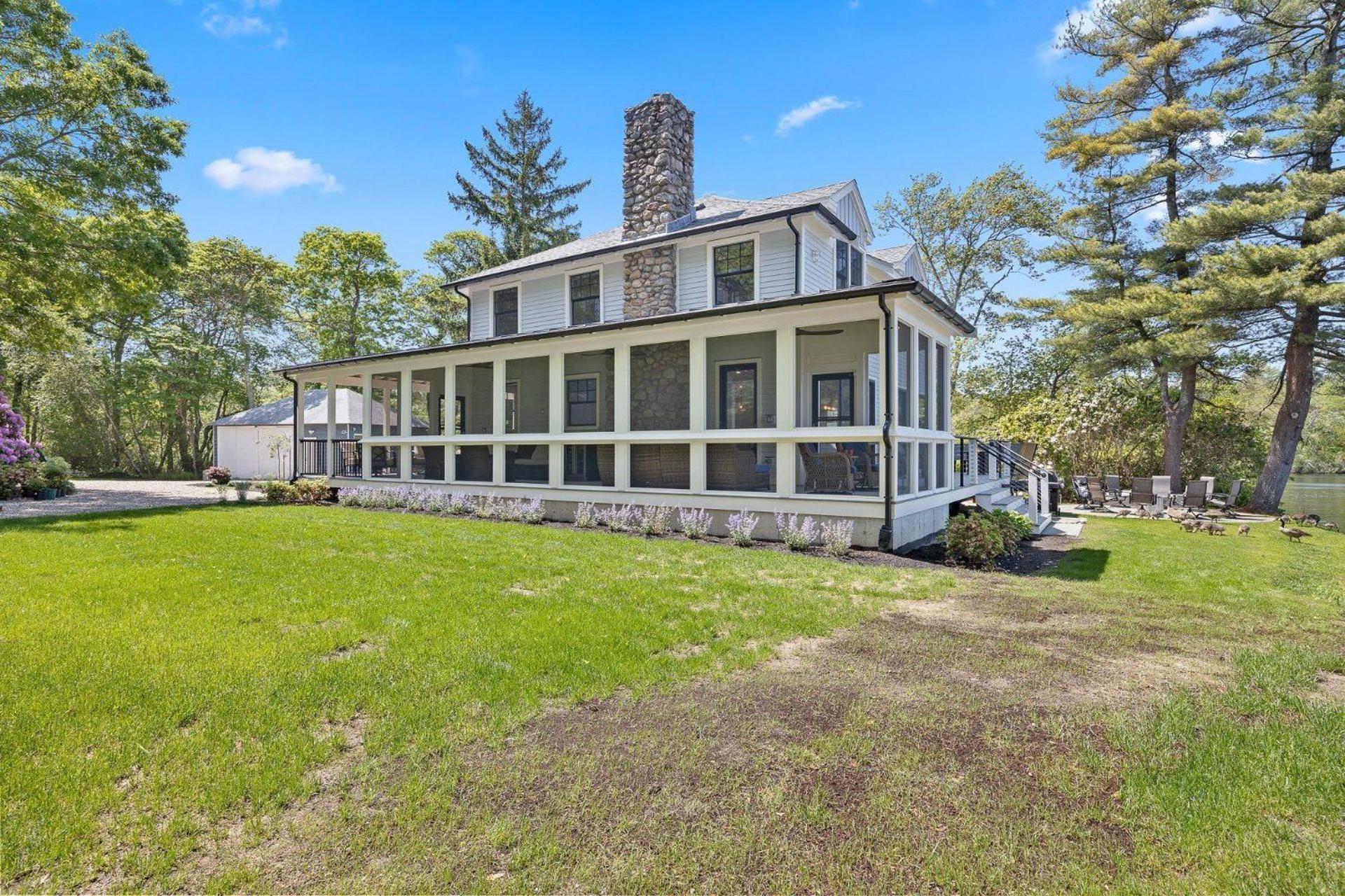 The Lakehouse East Freetown