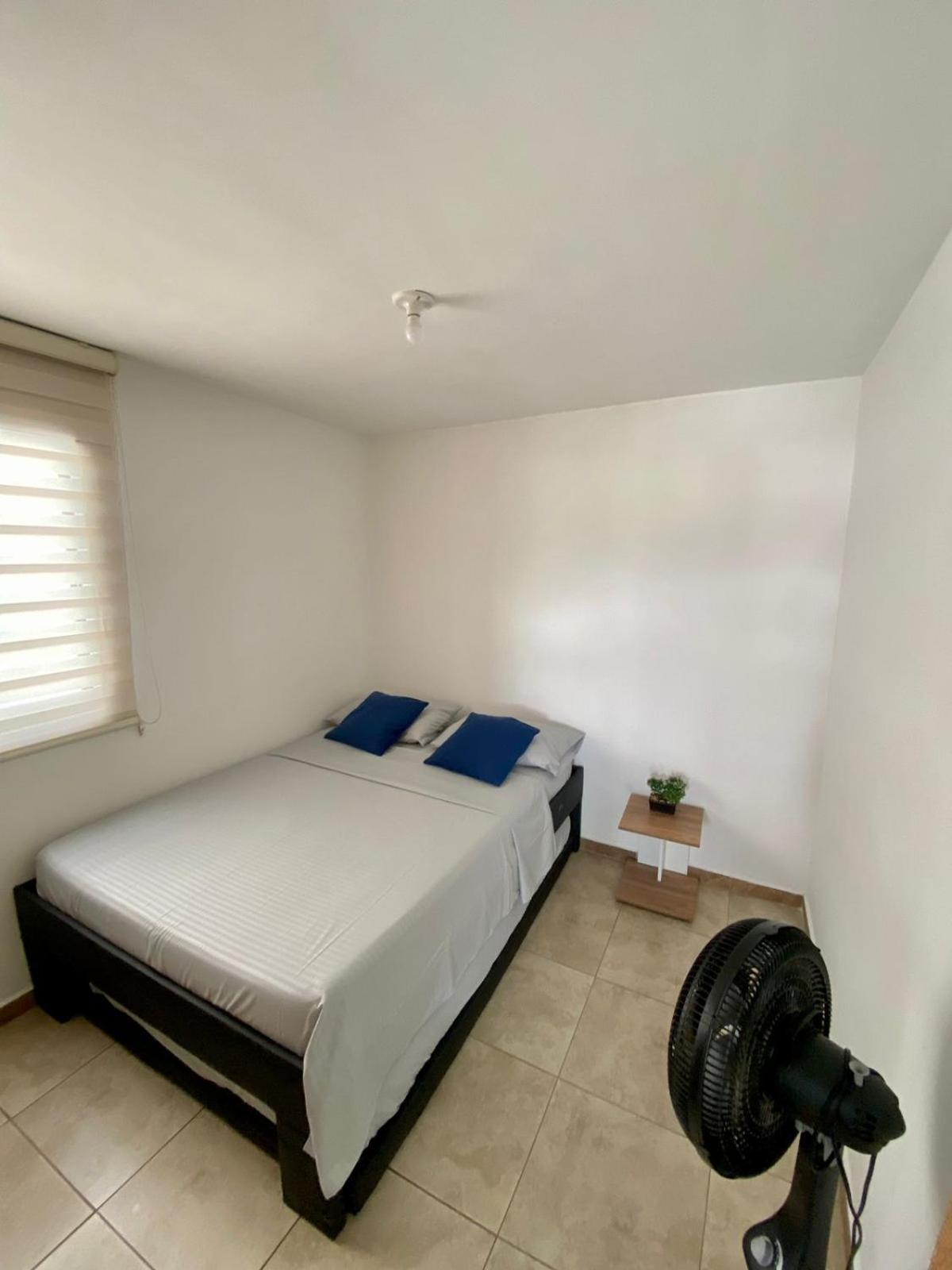 Apartamento Familiar con Piscina y Jacuzzi, Cerca al Parque del Café - Reserva de la Colina