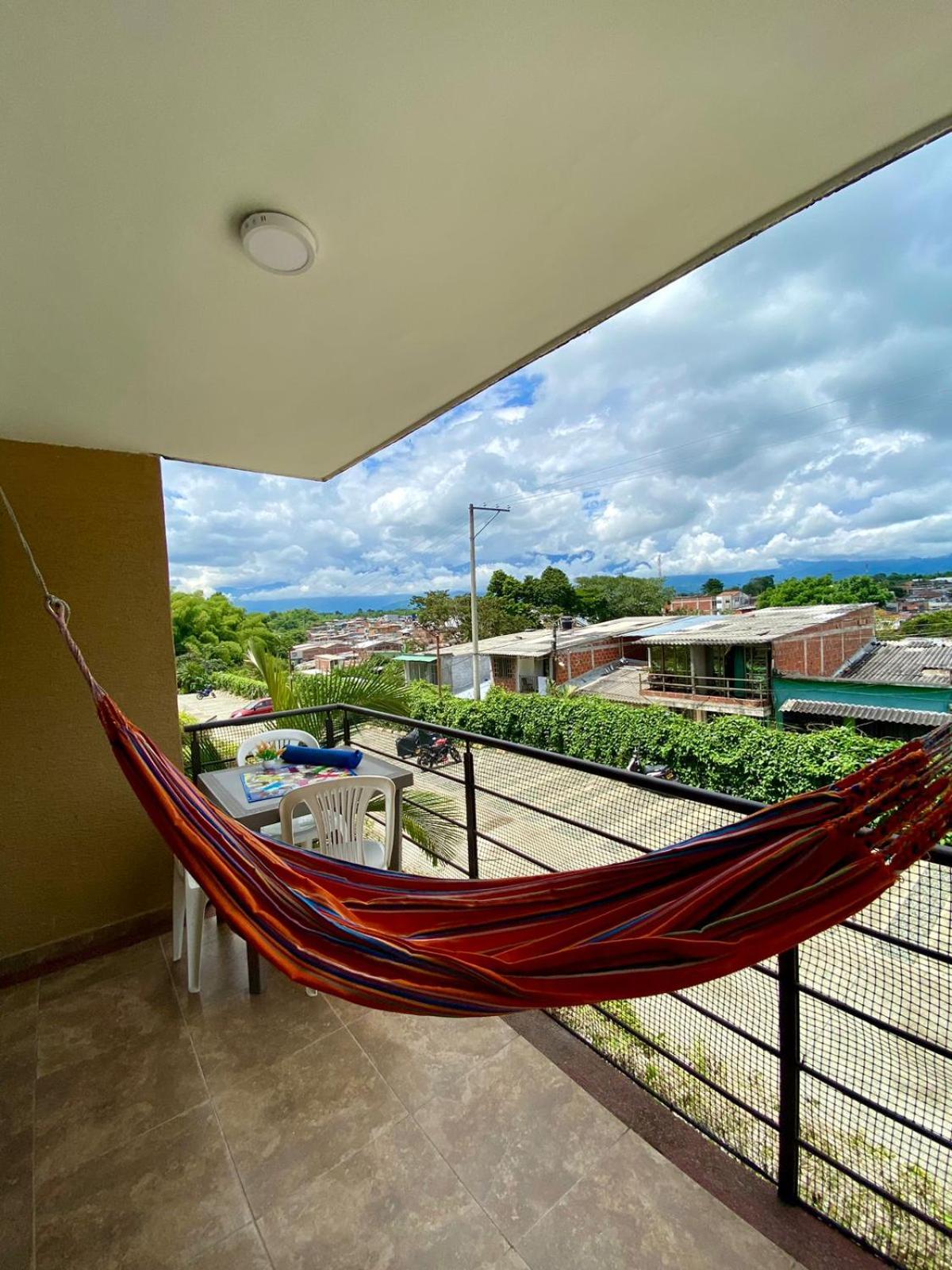 Apartamento Familiar con Piscina y Jacuzzi, Cerca al Parque del Café - Reserva de la Colina