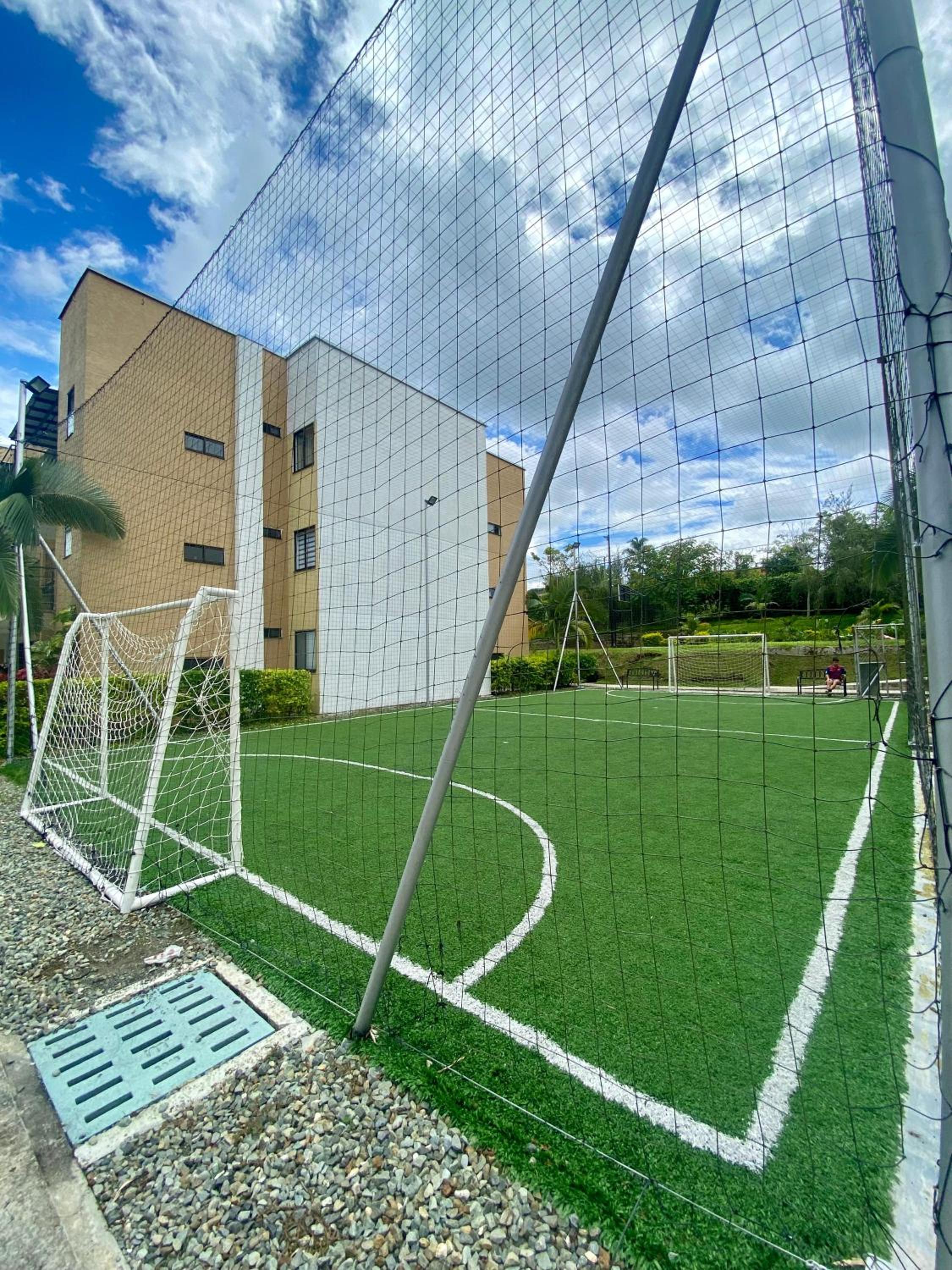 Apartamento Familiar con Piscina y Jacuzzi, Cerca al Parque del Café - Reserva de la Colina