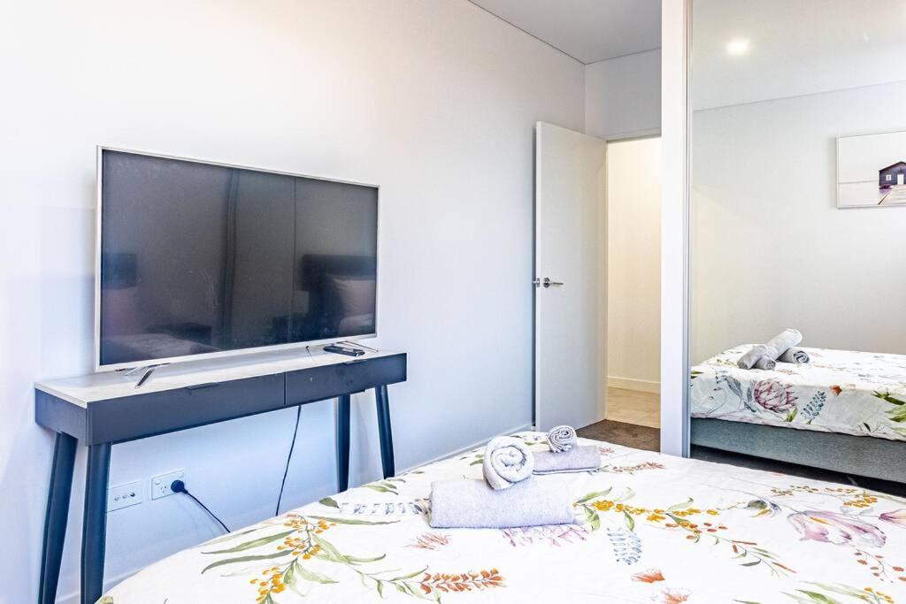 2Bd 2Bth Lux Apartmt Hurstville