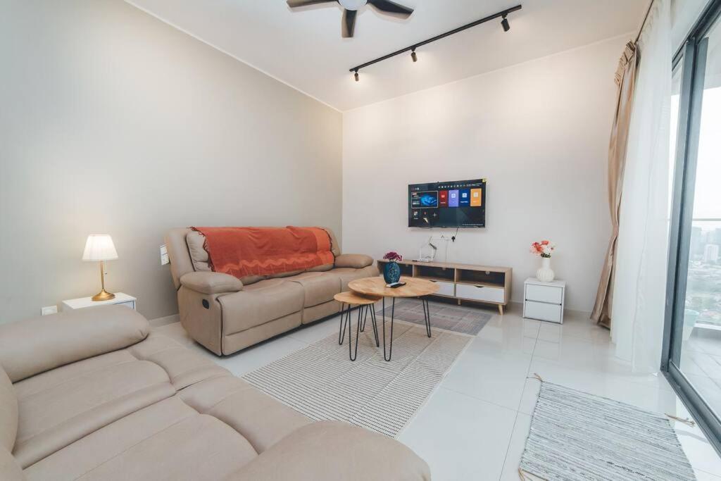 BayLaurel CozyCorner 3BR8Pax Seaview Poolview