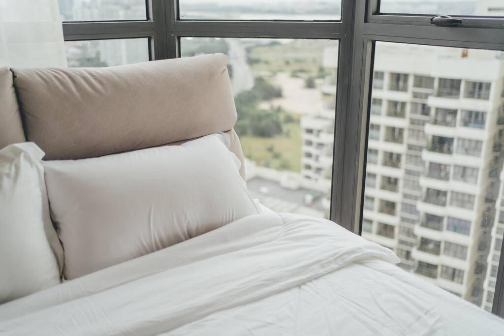 BayLaurel CozyCorner 3BR8Pax Seaview Poolview