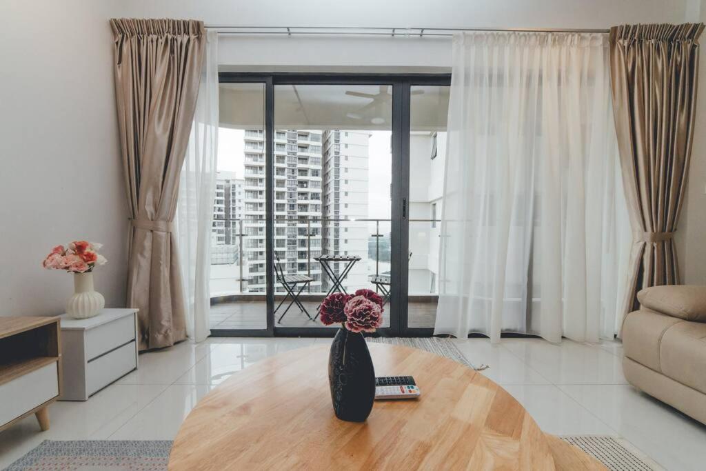 BayLaurel CozyCorner 3BR8Pax Seaview Poolview