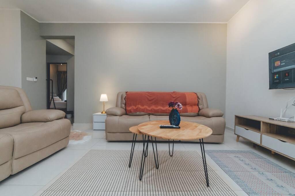BayLaurel CozyCorner 3BR8Pax Seaview Poolview