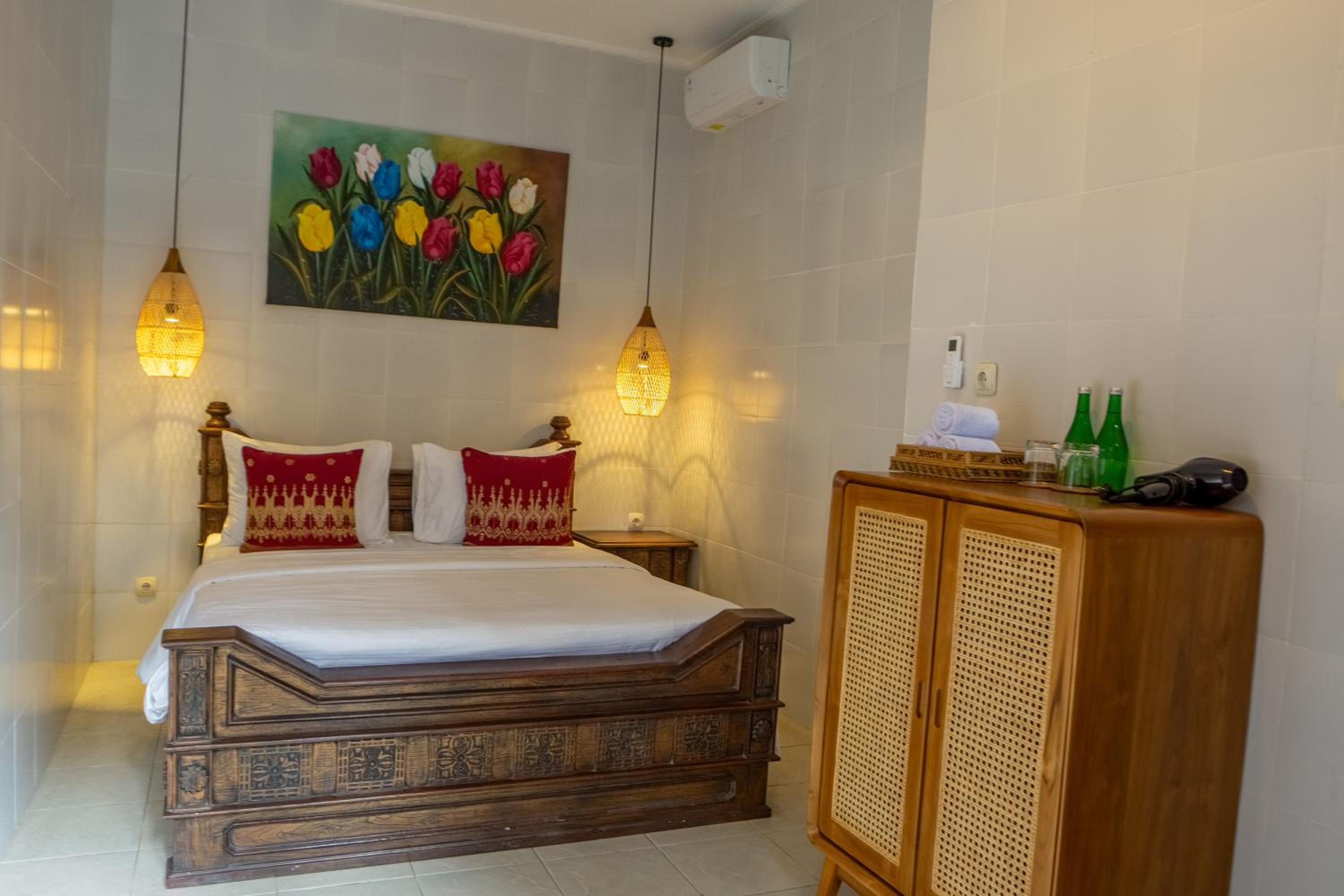 Atres Griya Villa 5 Private Bedroom Kuta view 2