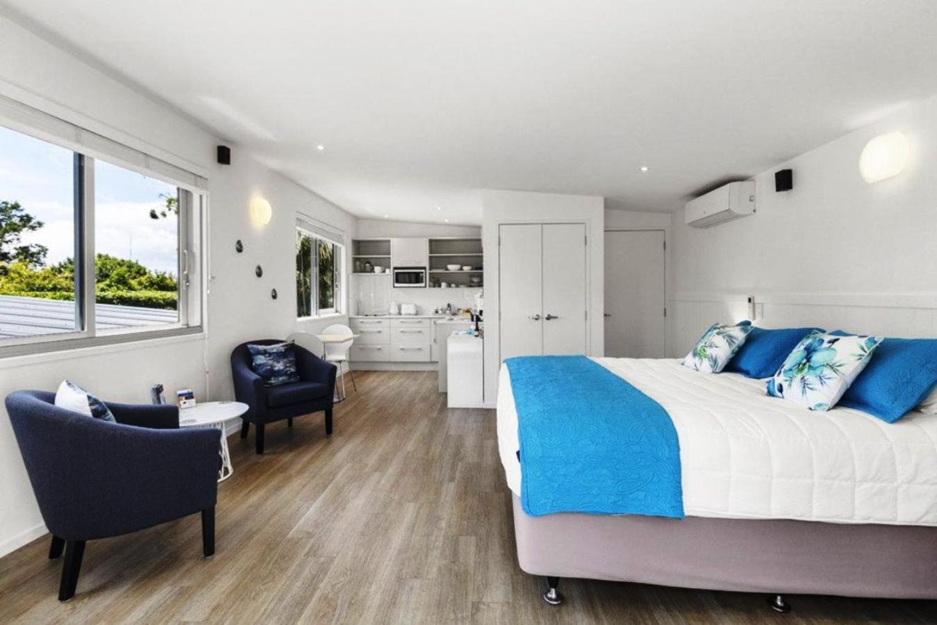 Oneroa Secret Garden Apartments view 2