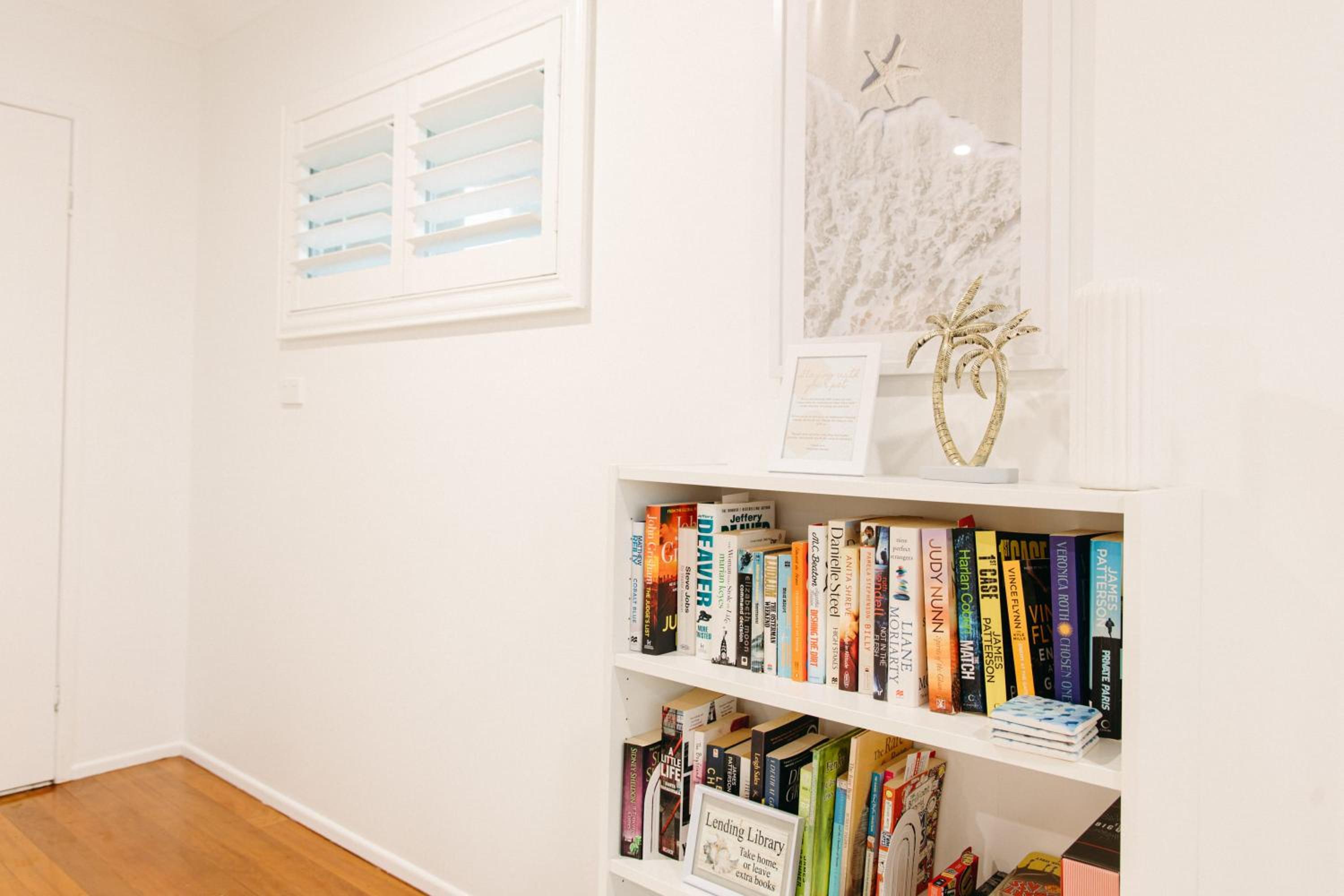 Moffat Beach Coastal Contemporary Unit A