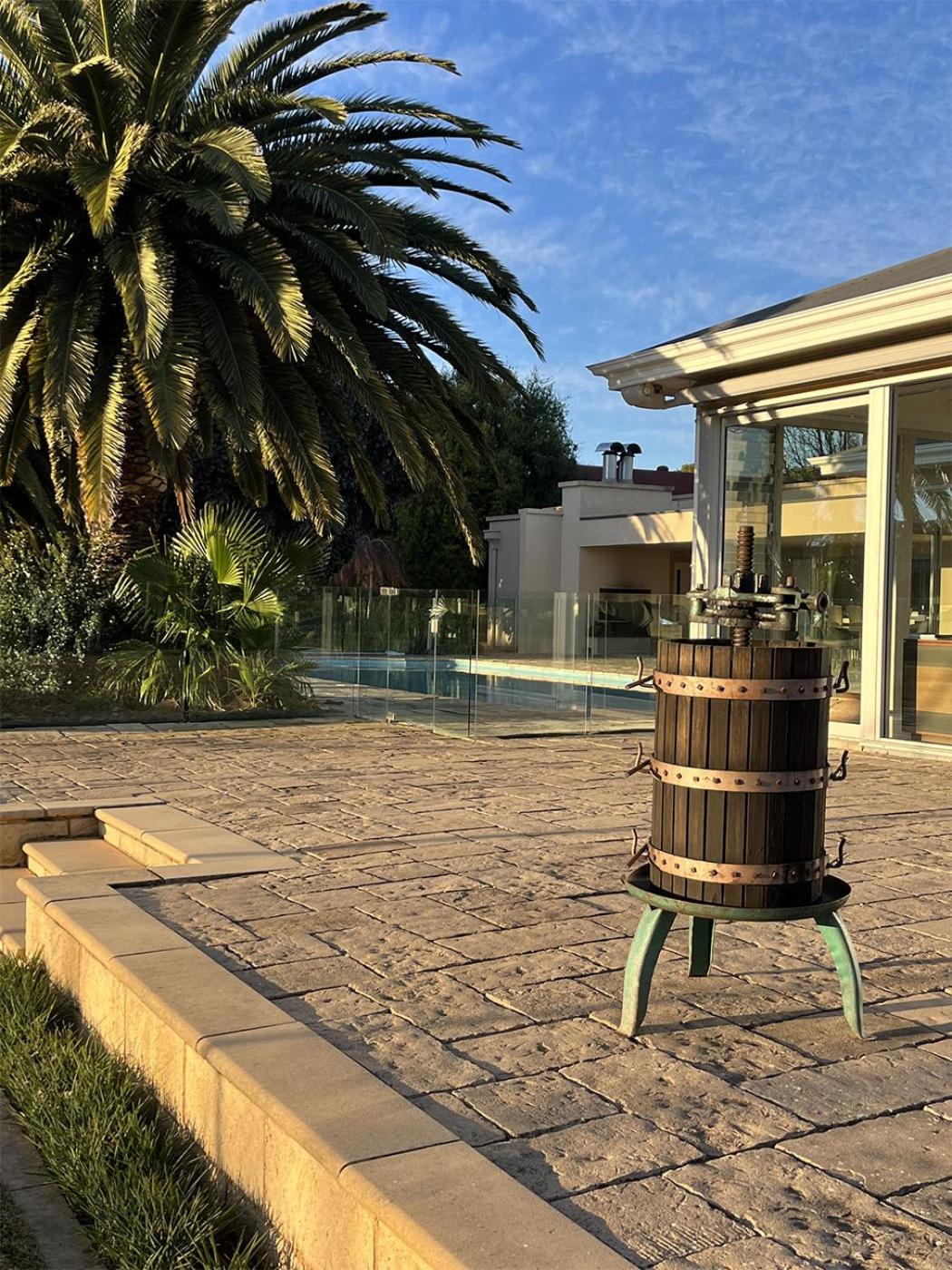 Tanunda House - Luxury 5 BR in Barossa Wine Region