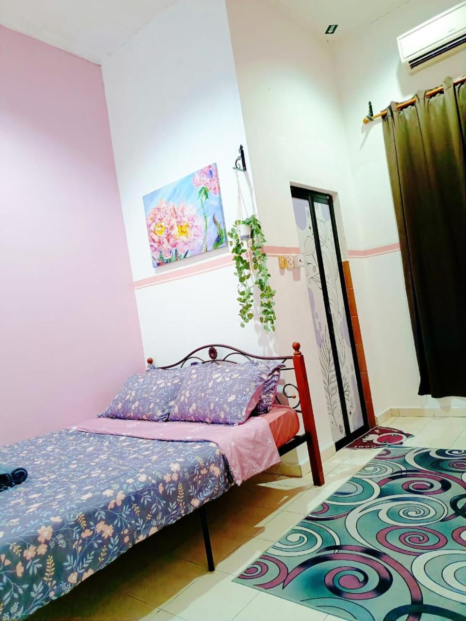 Ninizam Kemaman Cukai Homestay