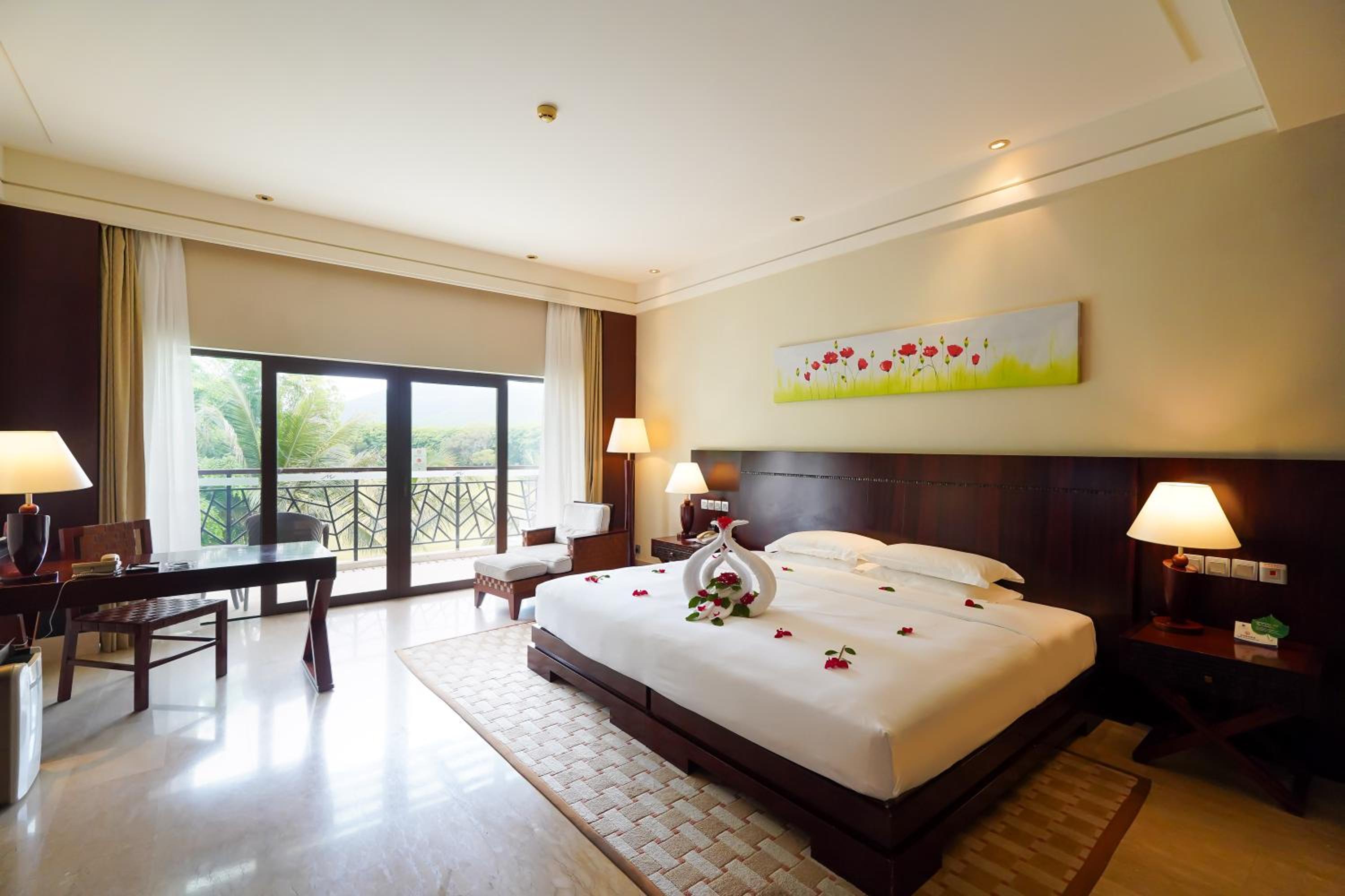 Grand Metropark Villa Resort Sanya Yalong Bay view 5