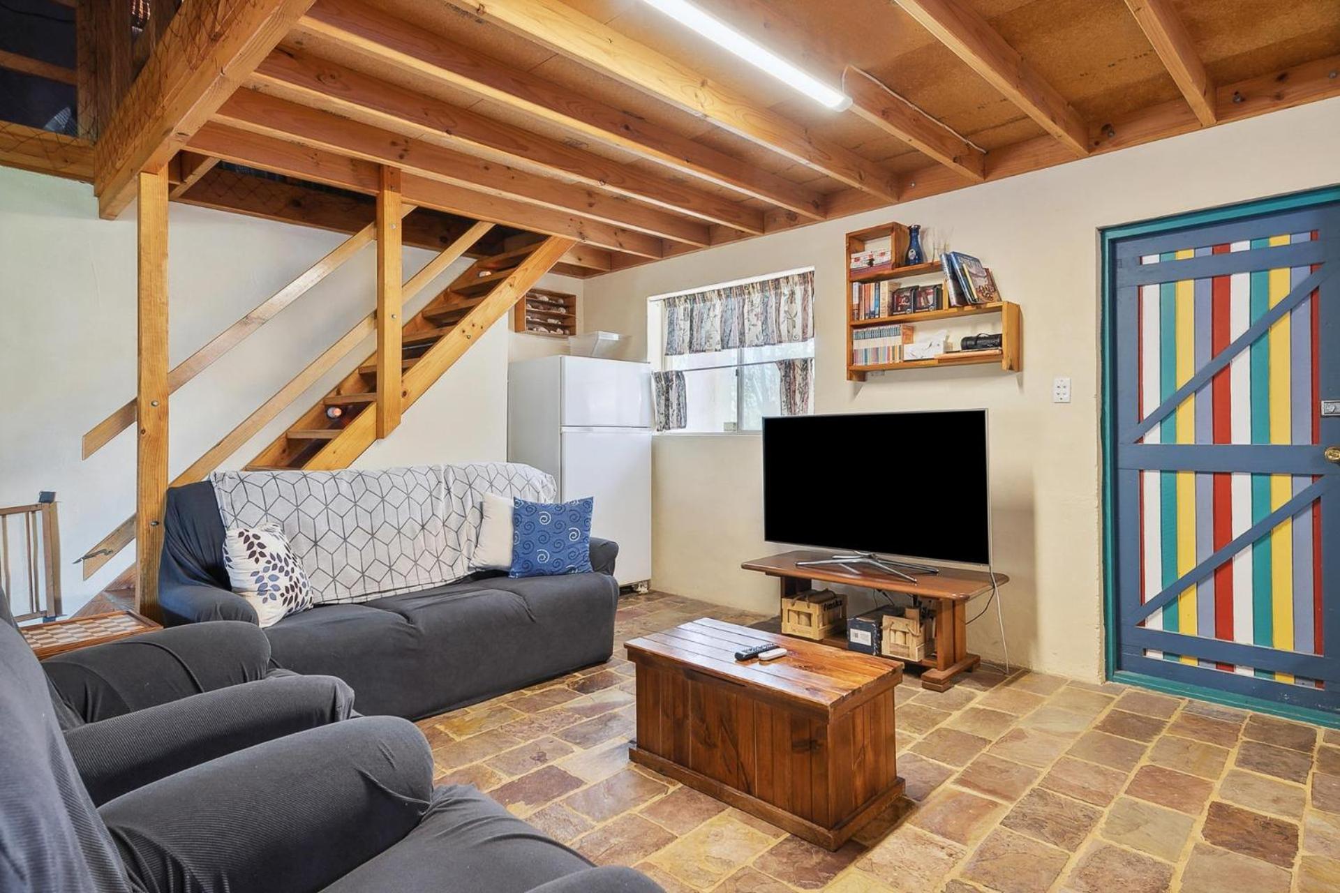 Rustic Charm, by the beach
