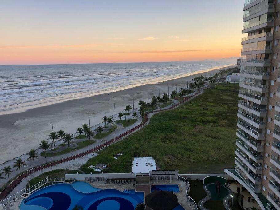 Apartamento encantador pé na areia!