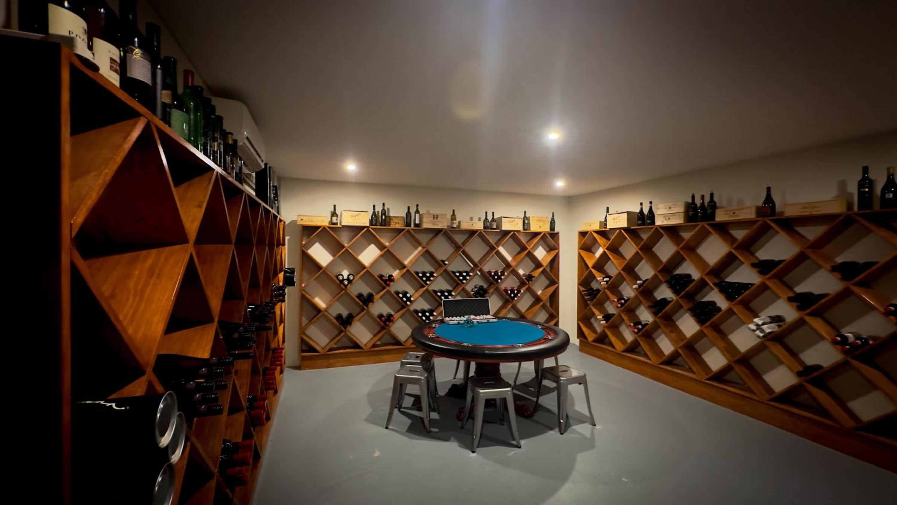 Tanunda House - Luxury 5 BR in Barossa Wine Region