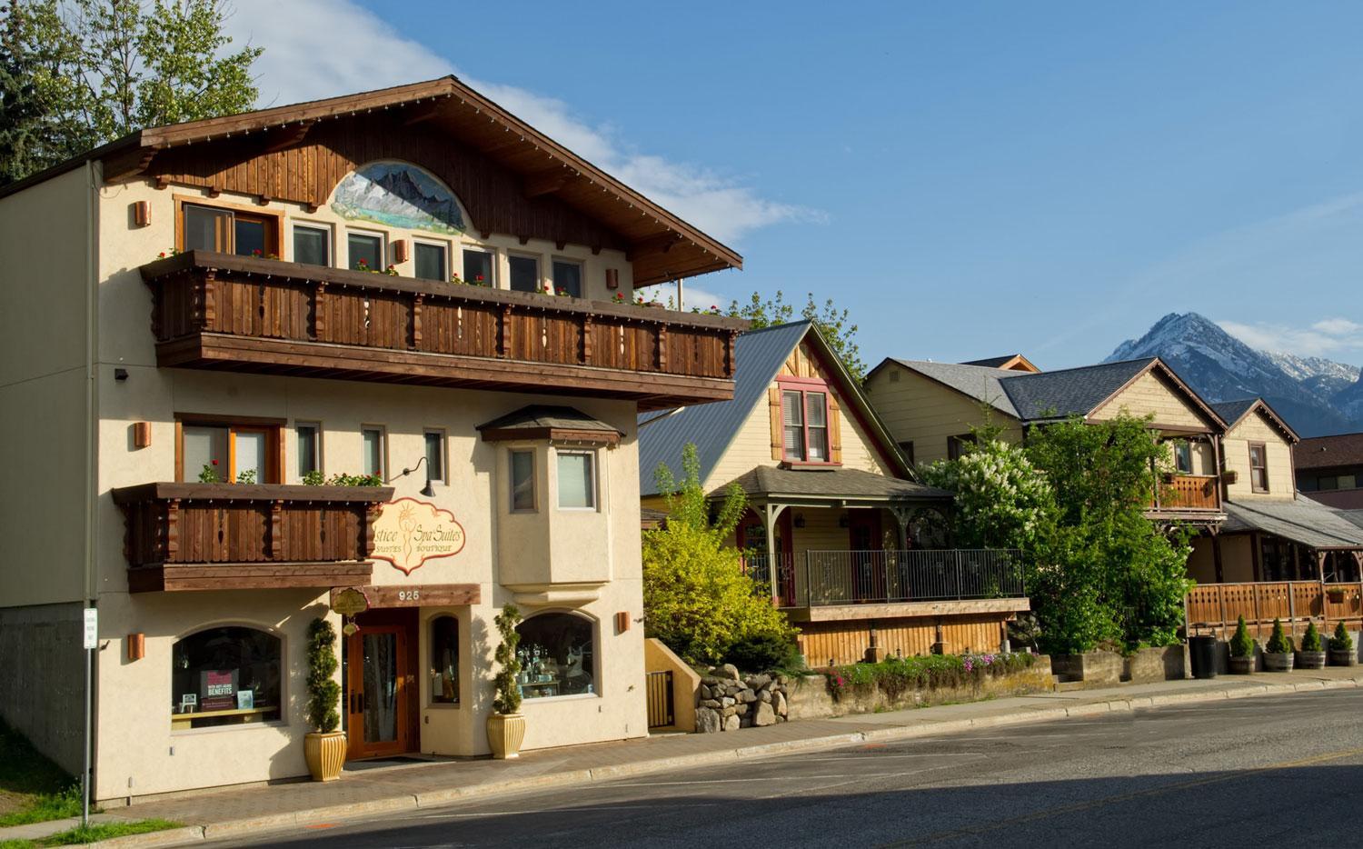 Hotel Solstice Suites - Image 1