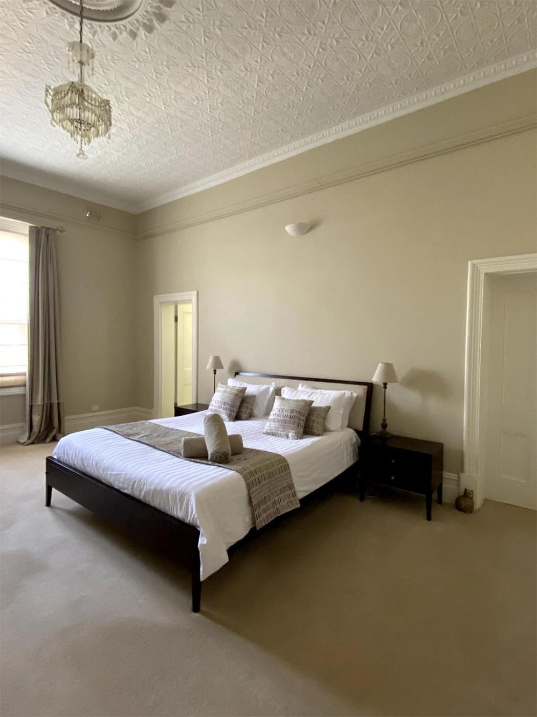 Tanunda House - Luxury 5 BR in Barossa Wine Region
