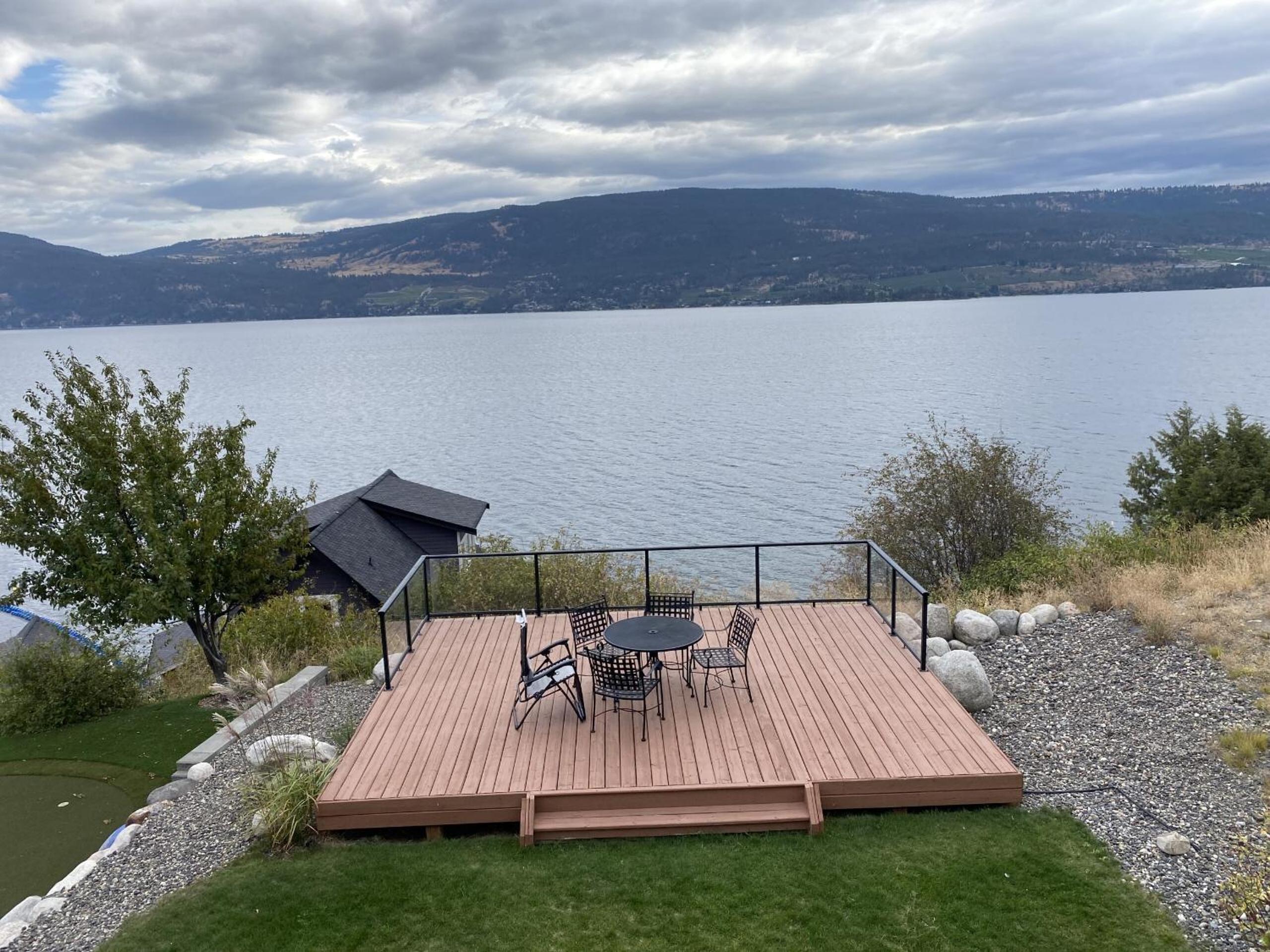 La Casa Lakeside Resort