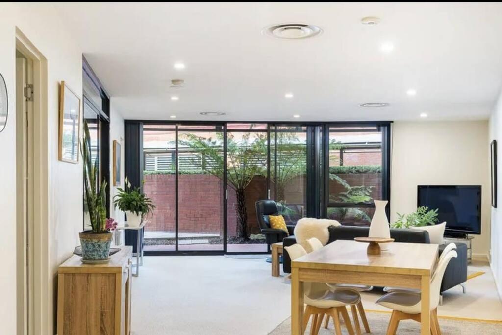 Unique,Cosy# 7 min walk 2 waterfront # Park onsite