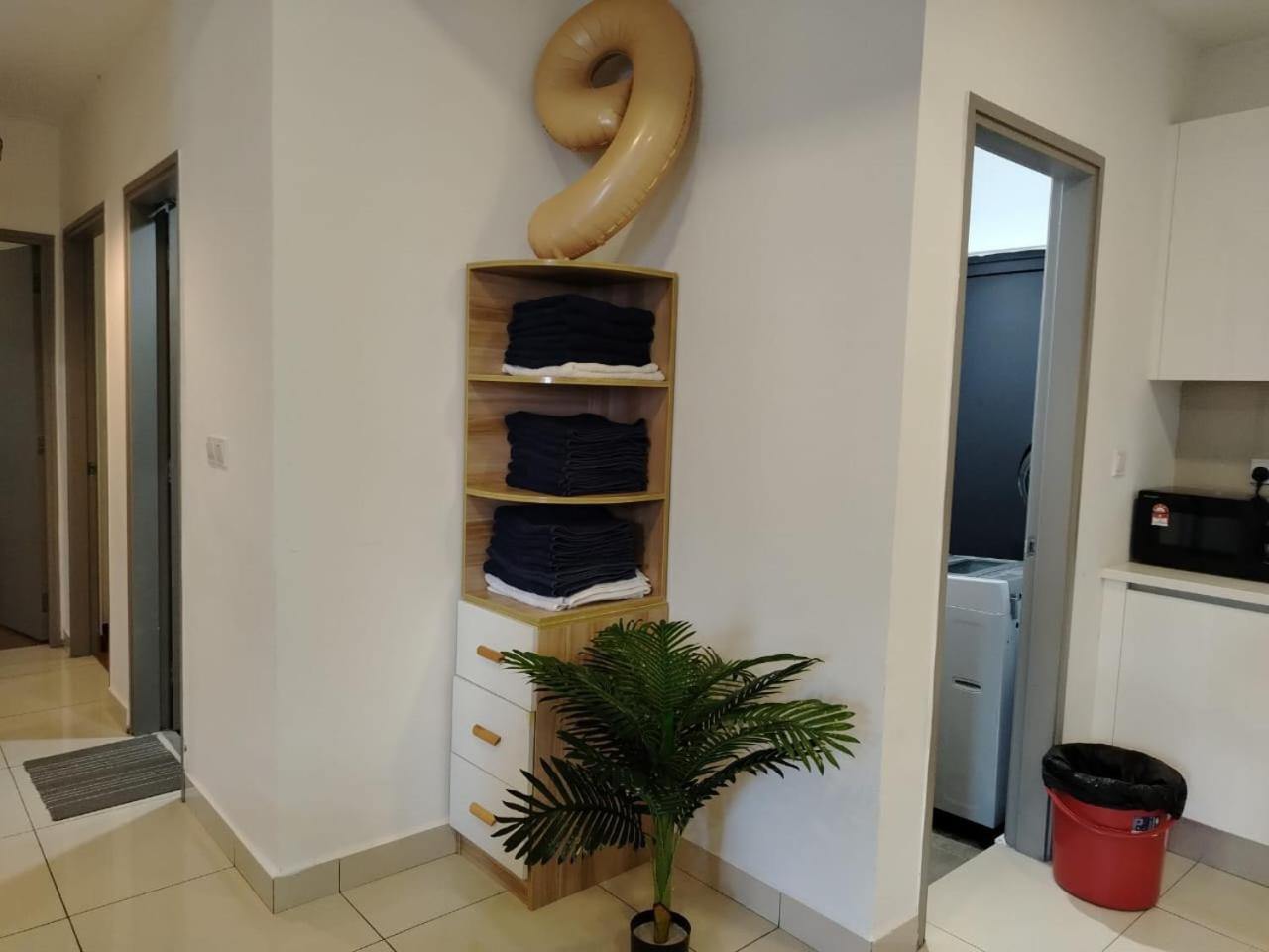 Astoria,4r3b,4kmtoklcc,1505sf,bigbalcony,newcondo,bathtub,nicefacilities