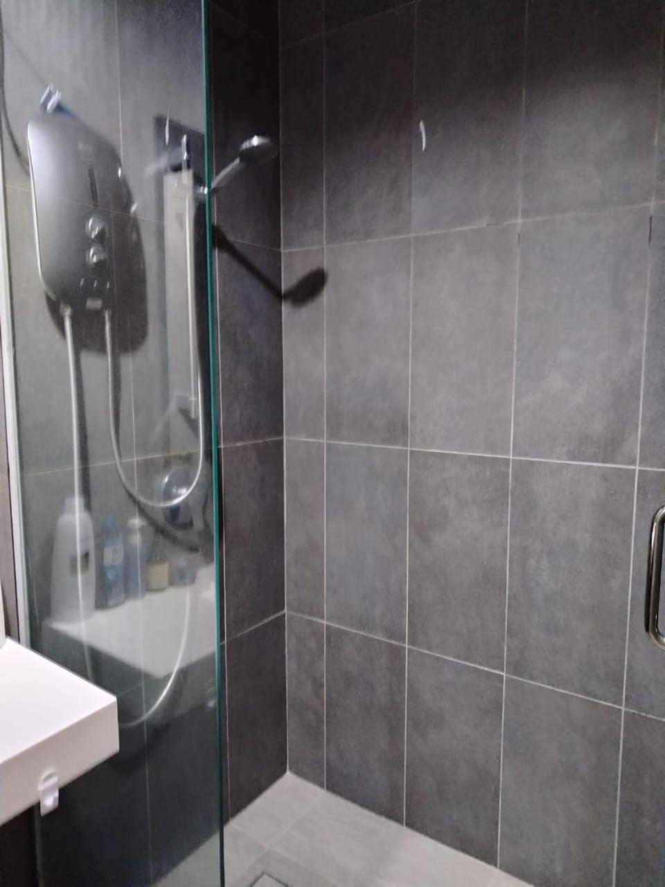 Astoria,4r3b,4kmtoklcc,1505sf,bigbalcony,newcondo,bathtub,nicefacilities