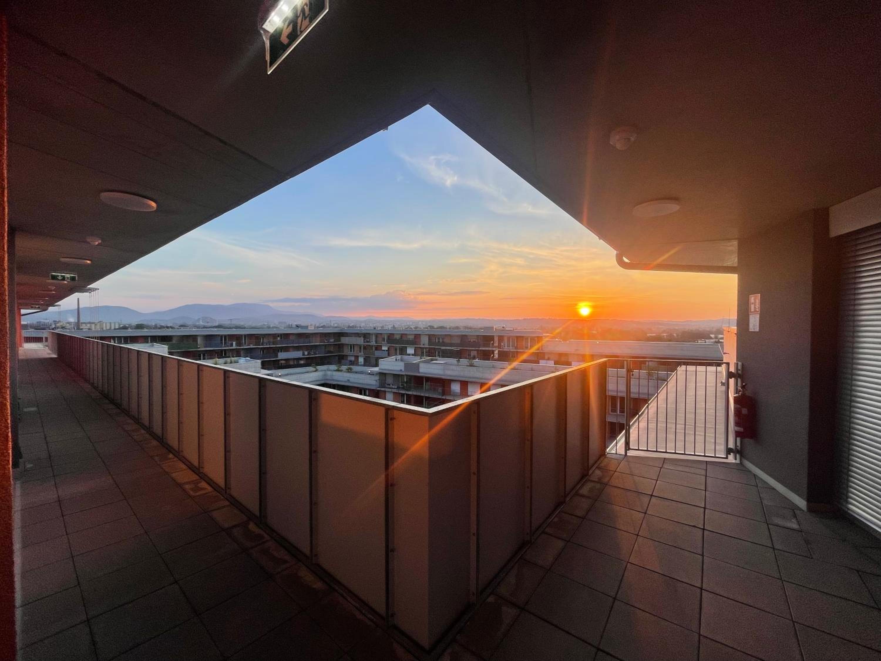 100 qm Penthouse, Self-Check-In, 2 Parkplätze