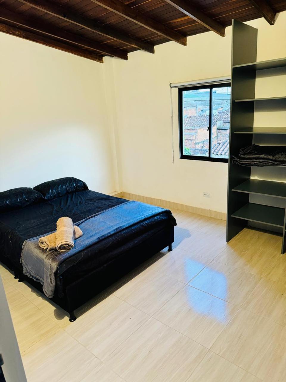 Comodo Apartamento cerca al Tranvia de Medellin