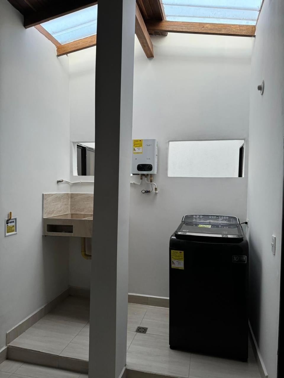 Comodo Apartamento cerca al Tranvia de Medellin