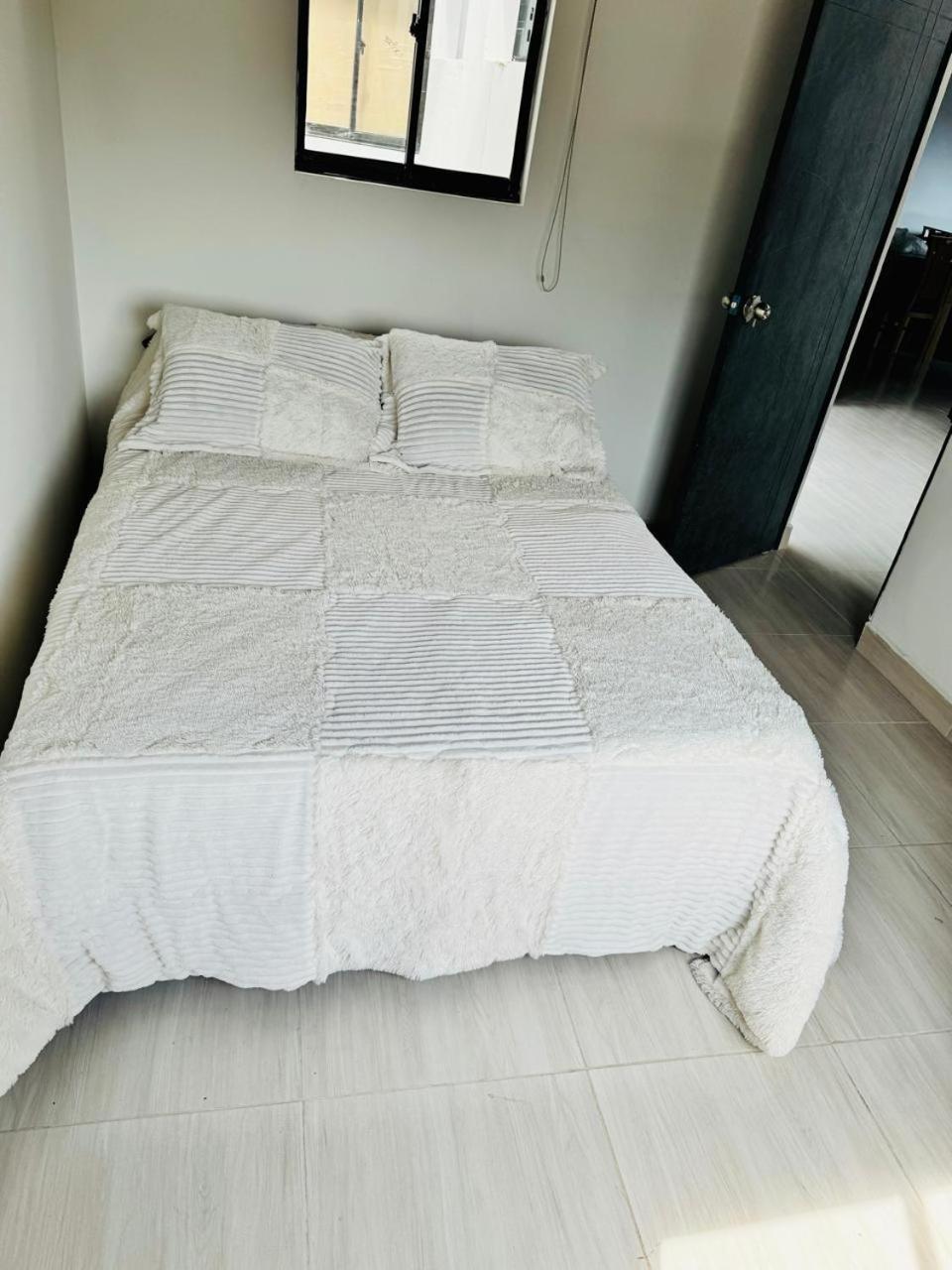 Comodo Apartamento cerca al Tranvia de Medellin