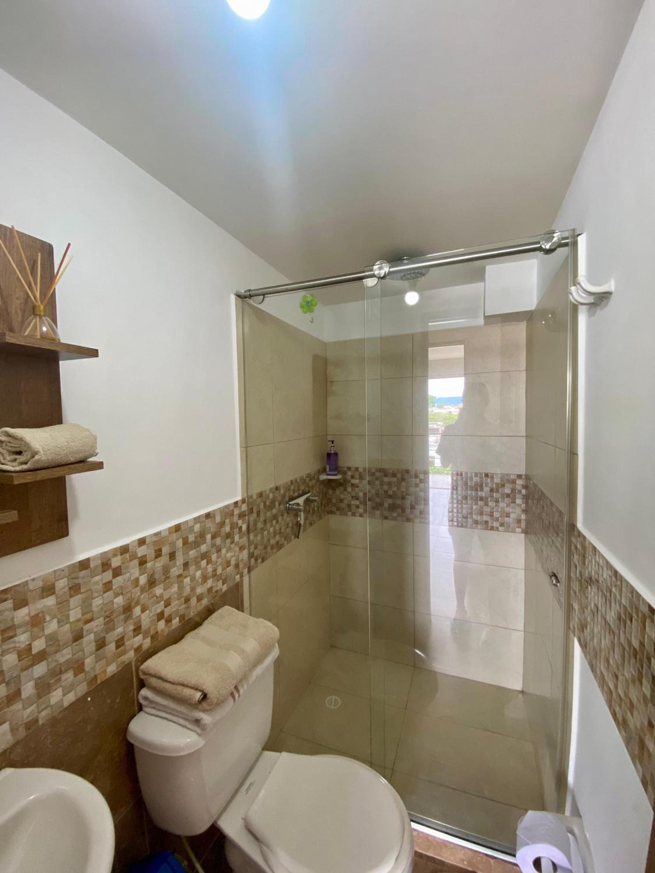 Apartamento Familiar con Piscina y Jacuzzi, Cerca al Parque del Café - Reserva de la Colina