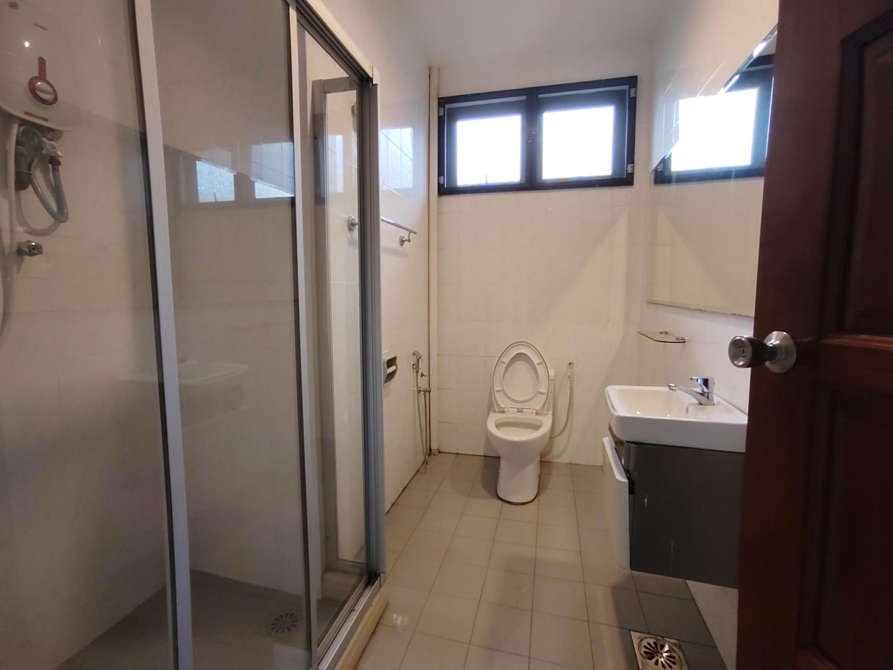 Luxpro Karaoke Private Pool Villa 218 photo 2