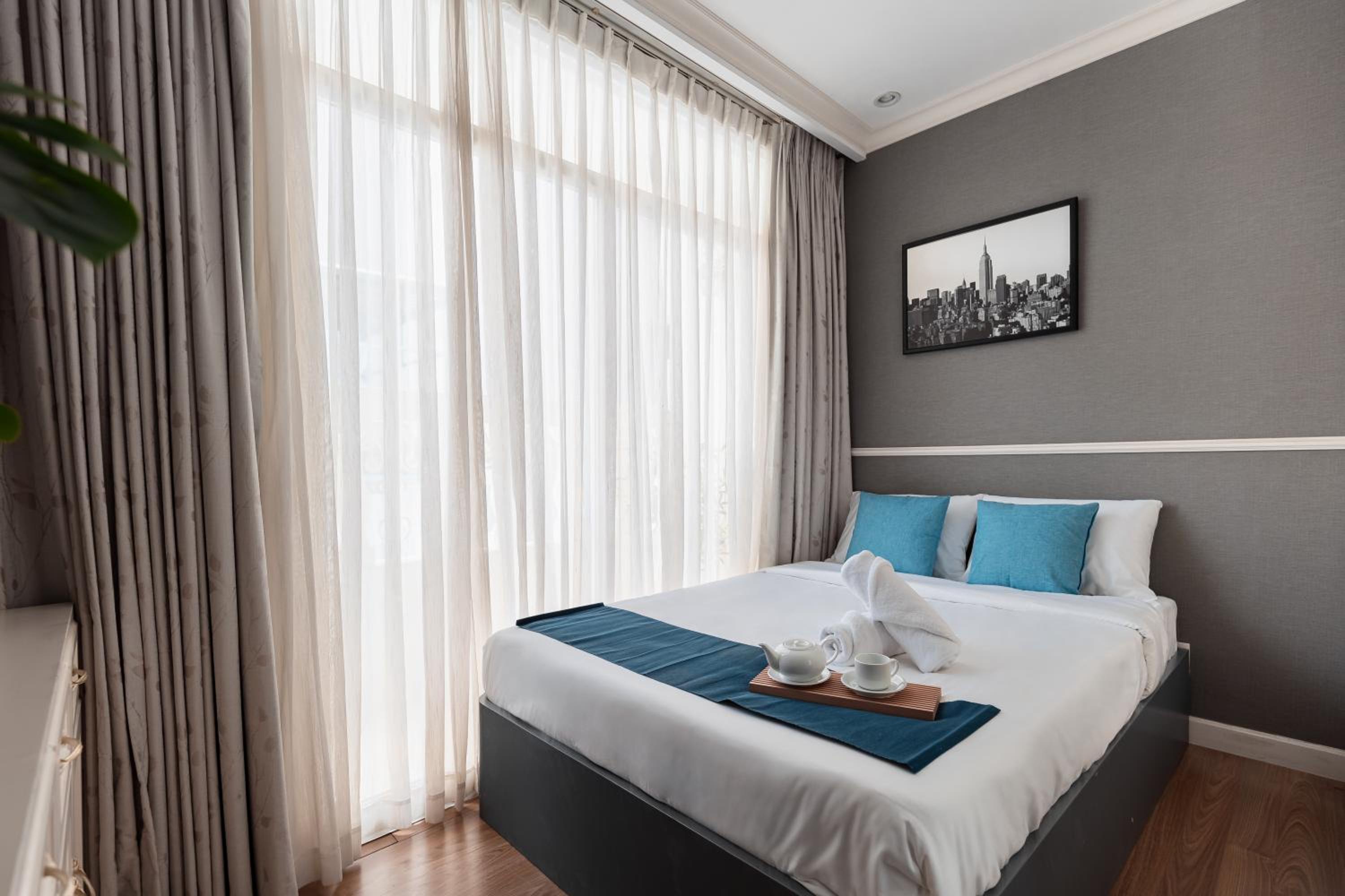 Spacious 4BR apat at Saigon Centre with pool, supermarket, view